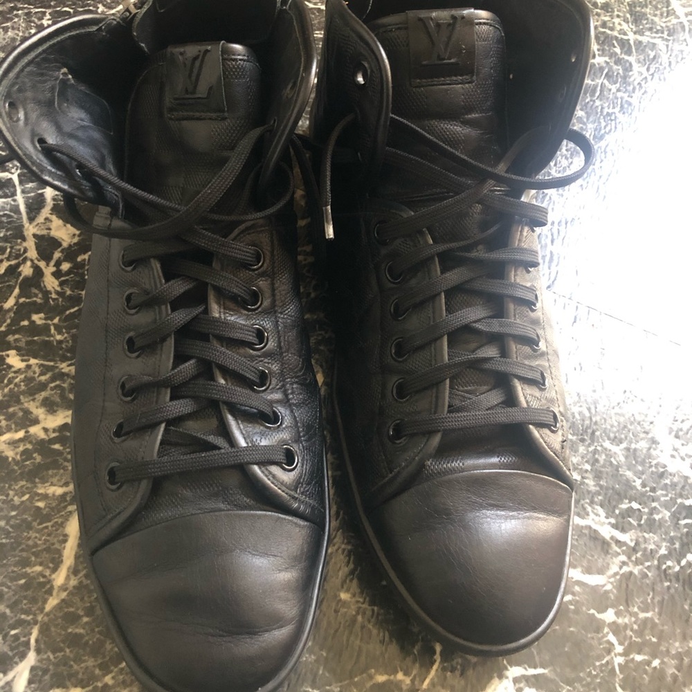 🤩Authentic🤩 Vintage Louis Vuitton sneaker 11